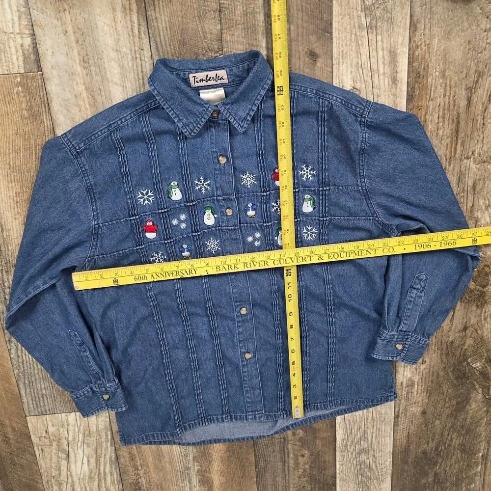 Vintage Christmas Denim Shirt Snowflake Holiday Size Small/Medium Embroidered